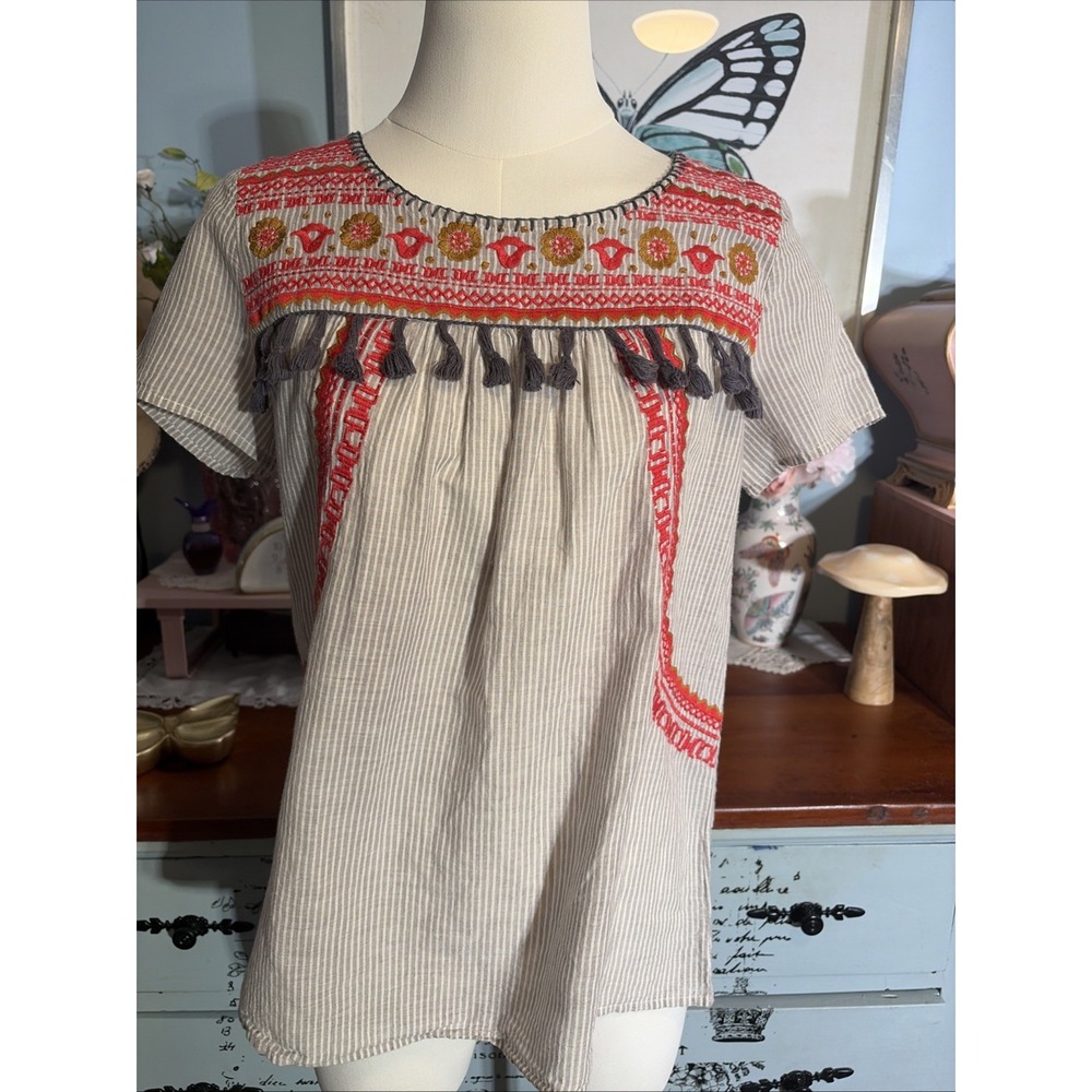 THML Lightweight 100% Cotton Embroidered Tassel Top Sz Small. Boho.